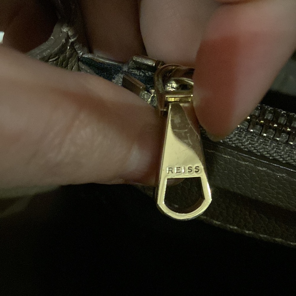 Reiss Large Chancery Leather Grab Bag in Grey - Picture 10 of 12